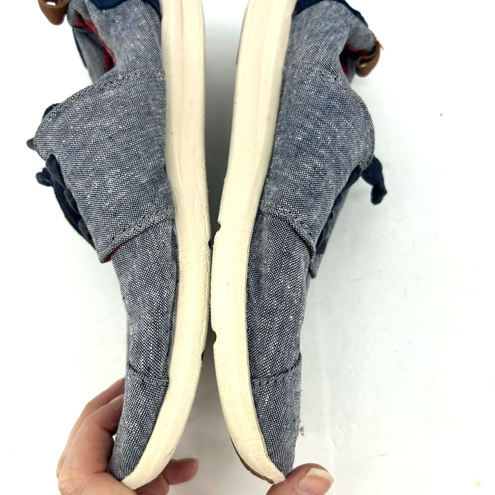 Tom’s Chambray Color Comfort Lace Up Sneaker - Picture 3 of 5